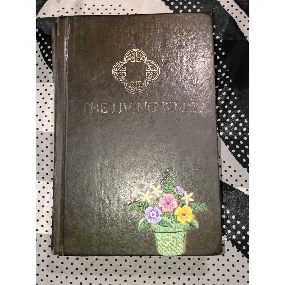The Living Bible Red Leather Edition Embroidered Patch 1971 Tyndale Green Cover